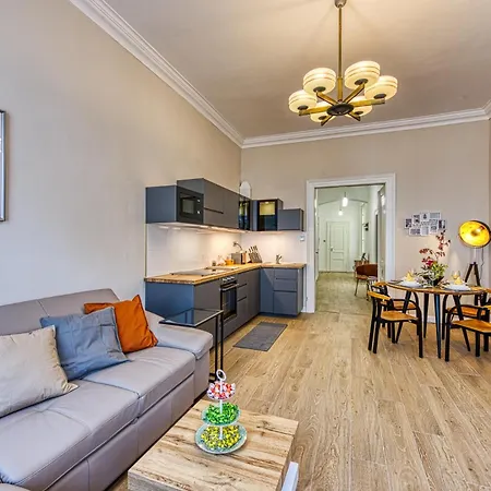Spacious On Wenceslas Square Apartament