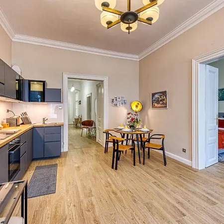 Spacious On Wenceslas Square Apartamento Praga